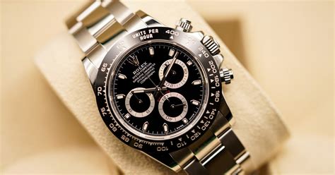 Rolex Daytona 116500 (Black) Comparison: Gen vs 